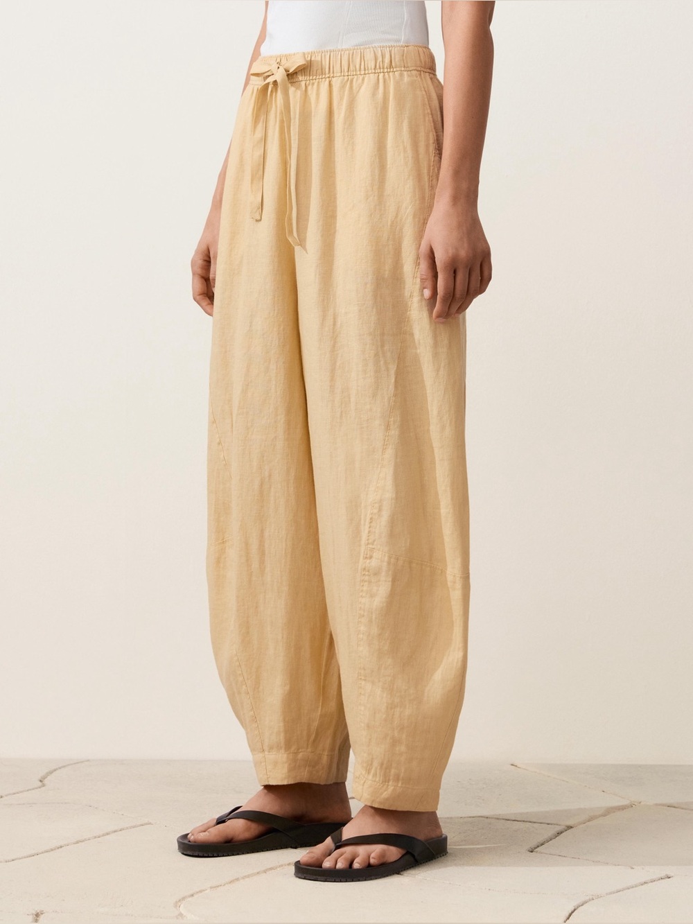 Oysho Linen Barrel Pant in Mustard Yellow